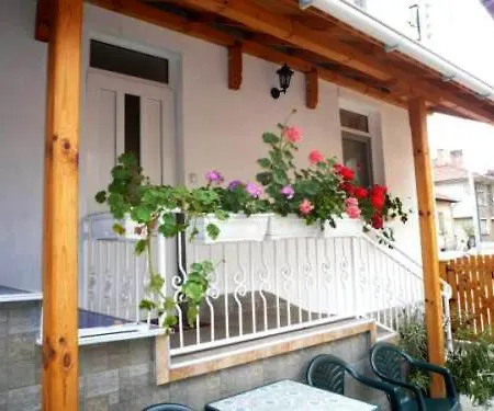 боляри ゲストハウス トリャブナ